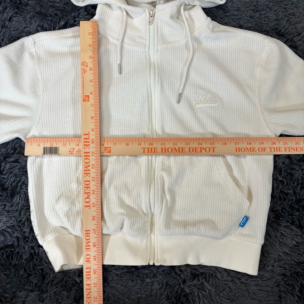 Women’s UCLA‎ Cream Zip-Up Cropped Hoodie Sweatshirt Size M/L - Picture 6 of 6